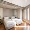Yacht Hotel