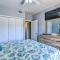 Sunny Pool-View Condo on South Padre Island! - 南帕诸岛