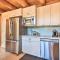 Updated Groveland Cabin with Wraparound Deck! - غروفلاند