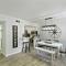 #49 Cheerful 2 BDR with Pool & Assigned 2 Parking