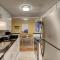 #50 Modern House Ideal Location 2bdr/2parking