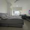 Melaka Imperio Residence with Wifi and PoolSeaview - ميلاكا