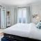 LAP- 3 bed apartment on the beach. Families only