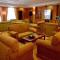 Royal Senyiur Hotel