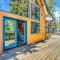 Rustic Custom Built Cabin with Hot Tub & Sauna SK#33
