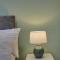 George Suite - Central Location - Free Allocated Parking