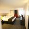 GreenTree Inn & Suites Phoenix Sky Harbor