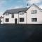 The White House - Grand & Spectacular 5-bed, sleeps 14- Central Solihull, NEC, JLR, HS2, Resorts World, Airport
