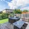 Luxury 3BR 2BA Townhome with Private HOT TUB, Gym, BBQ by GLOBALSTAY