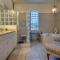 Lake Front Villa - Cape Coral