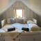 Beautiful, 2 Bedroom Cottage - Selstead
