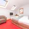 Dingle Marina Lodge