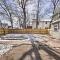 Newly Renovated Home Close to Dtwn Lawrence!