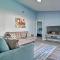 Port Richey Getaway with Lanai, Pool and Grill!