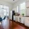 Private 2BR in Uptown by Hosteeva