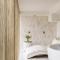 Prestige Jacuzzi Apartment by LIUKSAI