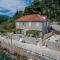 Seafront apartment Marina
