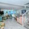 LaPlaya 201C Breathtaking Gulf panorama from this corner end unit with a private stairway to the beach - لونغبوت كي
