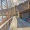 Serenity on the River Luxe Lewisburg Cabin! - 刘易斯堡