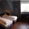 Hotel Henry