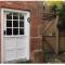 Pear Tree Cottage Courtyard