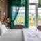 StayVista at Brickwood Hill with Outdoor Infinity Pool & Jacuzzi