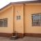 Fully air-con 3Bed Villa-Wifi -hot water -cable tv - Freetown