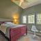 Falling Water Chalet Upper Unit Near Bike Trails!