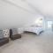 Nantucket Penthouse - walk to restaurants beaches activies & so much more