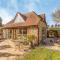 Pass the Keys Peaceful and beautiful 1 bedroom barn conversion - Chichester