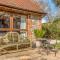 Pass the Keys Peaceful and beautiful 1 bedroom barn conversion - Chichester