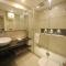 Hotel Picasso Prive Naraina Delhi - Couple Friendly Local IDs Accepted - 新德里