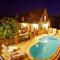 Villa en pierre 4 pers avec Piscine