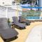 Spacious Beach Retreat