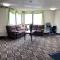 Super 8 by Wyndham Toledo - Toledo