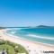Baia Villa air con WiFi and views of Fingal Beach