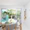 Peaceful Holiday Living, Noosa Heads
