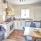 Host & Stay - Coach House Retreat