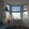Sea views with large deck ONE BEDROOM very close to beach and town - Newquay