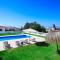 Villa Villa Tulipán by Interhome