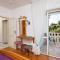 Golden View Apartment