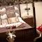 The Howbeck & The Retreat incl off-site Health Club and parking EV POINT AVAILABLE