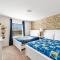 Luxury New Villa near Disney with pool 6bedrooms