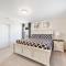 Luxury New Villa near Disney with pool 6bedrooms