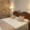 hostal Decerca Prádena
