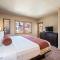Grand Timber Lodge