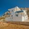 Albatros Studios & Apartments - Lefkos Karpathou