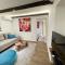 Colorway Apartment