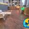 Beach Suite Israel- Private Jacuzzi Garden Suite & Gym, 3 Min Walk To Beach ביץ סוייט ישראל- ג'קוזי פרטי בגינה 3 דקות הליכה לים וחדר כושר - 亚实基伦