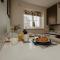 Coyle House, 3 bed,Corby, super kings or twins, driveway, free wi-fi, corporates welcome
